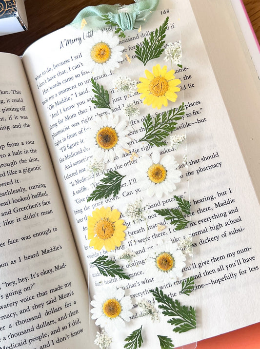 Yellow & White Pressed Flower Bookmarks [No Quote]
