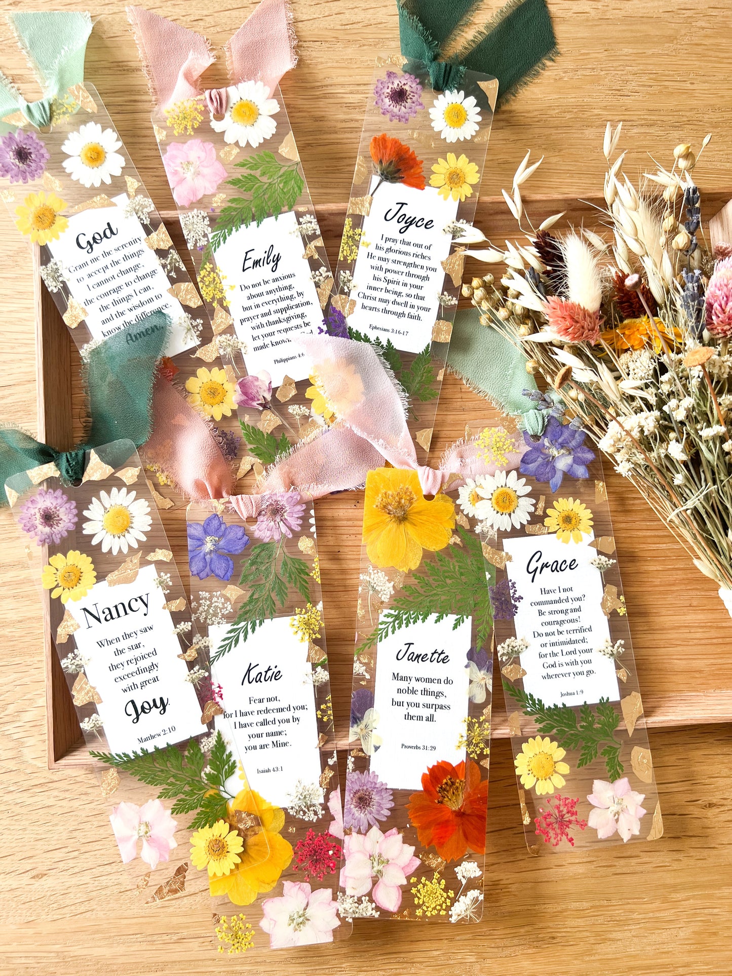 Joshua 1:9 | Be Strong & Courageous | Pressed Flower Bookmark